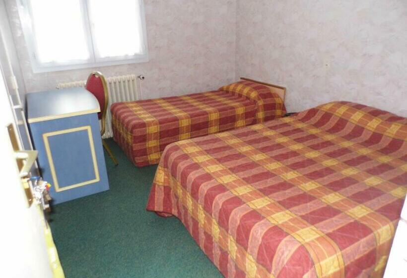 스탠다드 트리플 룸, A L Orée Du Bois