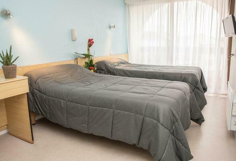 غرفة قياسية, Bains Sarrailh