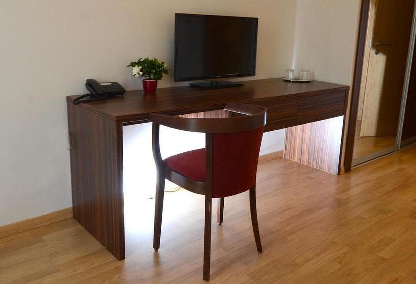 スイート, Bélier