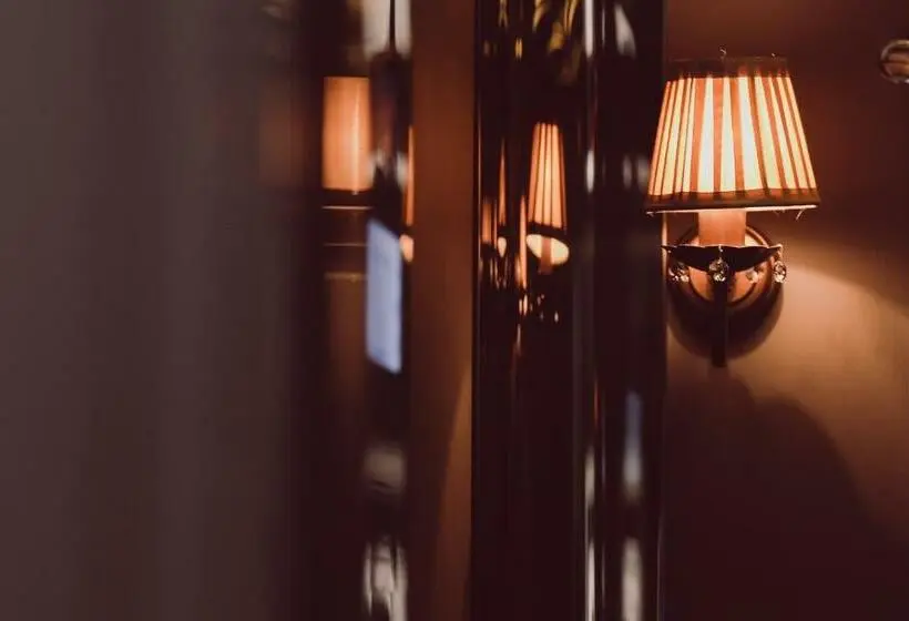اتاق استاندارد یک نفره, C&c Residence