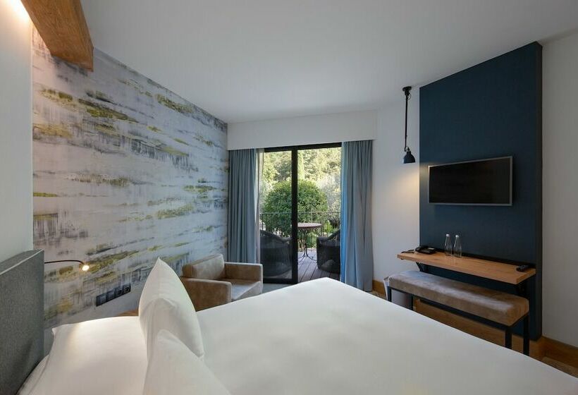 Номер Стандарт, Dominique Colonna