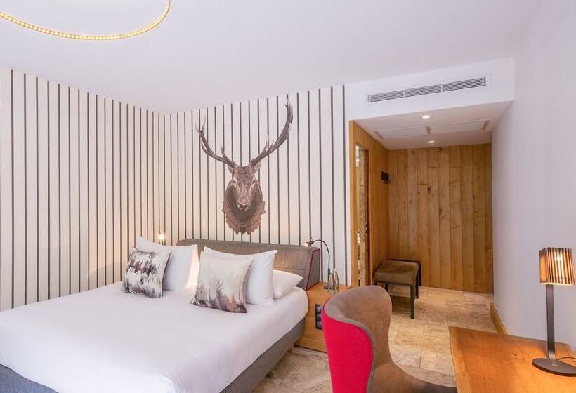 Номер Стандарт, Dominique Colonna