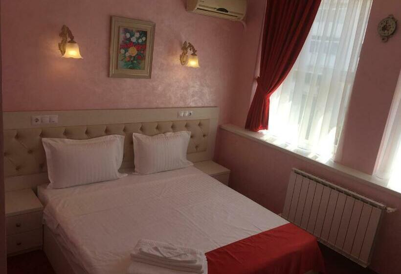 スタンダードルーム, Hamlet