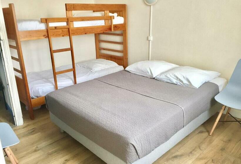 家庭房间共用浴室, Hôtel Alizéa