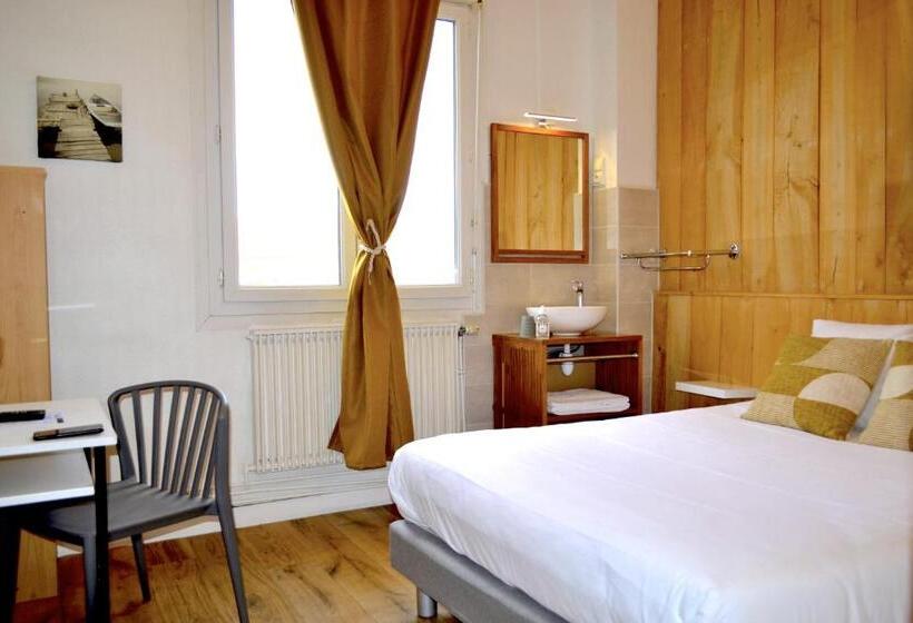 Quarto Estandar Banheiro Compartilhado, Hôtel Alizéa