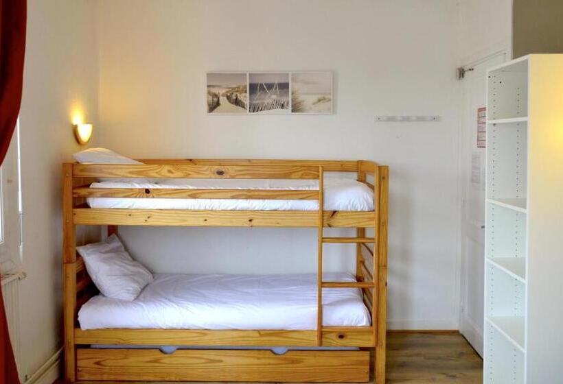 Quarto Familiar Banheiro Compartilhado, Hôtel Alizéa