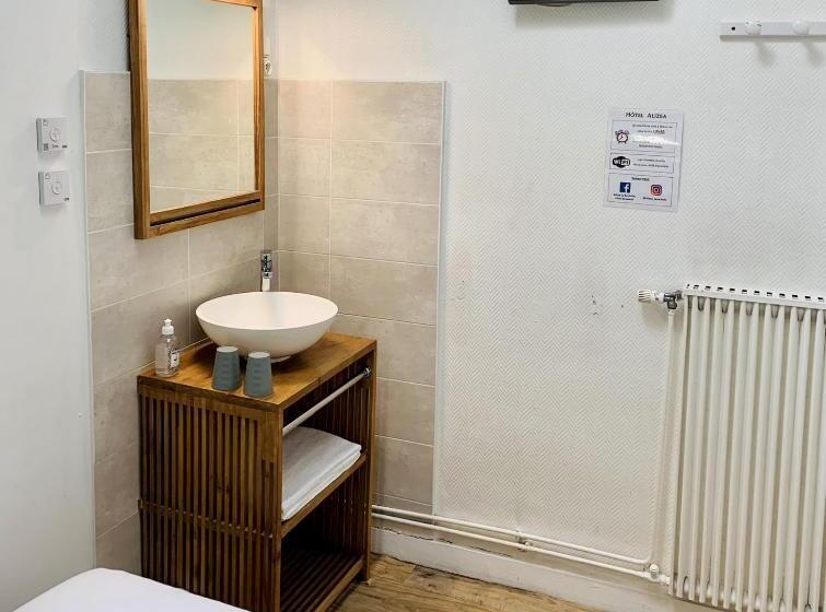 经济房, Hôtel Alizéa