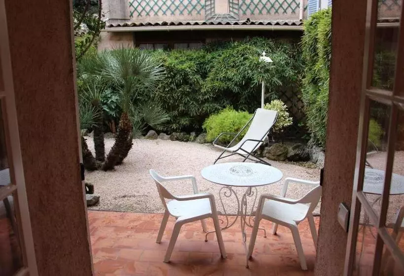 اتاق استاندارد, Hôtel Les Palmiers