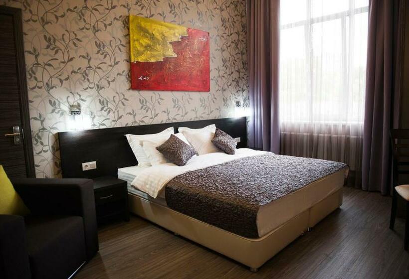 Deluxe Szoba Kind Size Bed, Boutique Apart Hotel Iarcadia