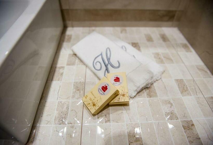 Deluxe Szoba Kind Size Bed, Boutique Apart Hotel Iarcadia