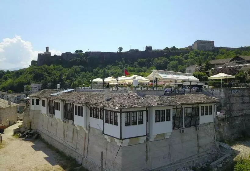 اتاق استاندارد با چشم‌انداز شهر, Kodra