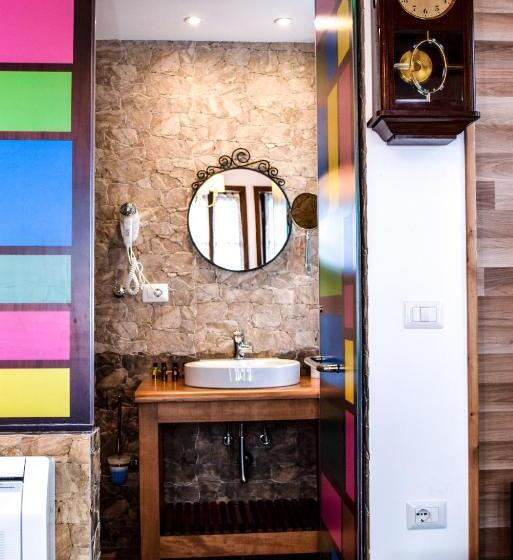 スーペリアースイート, Kodra