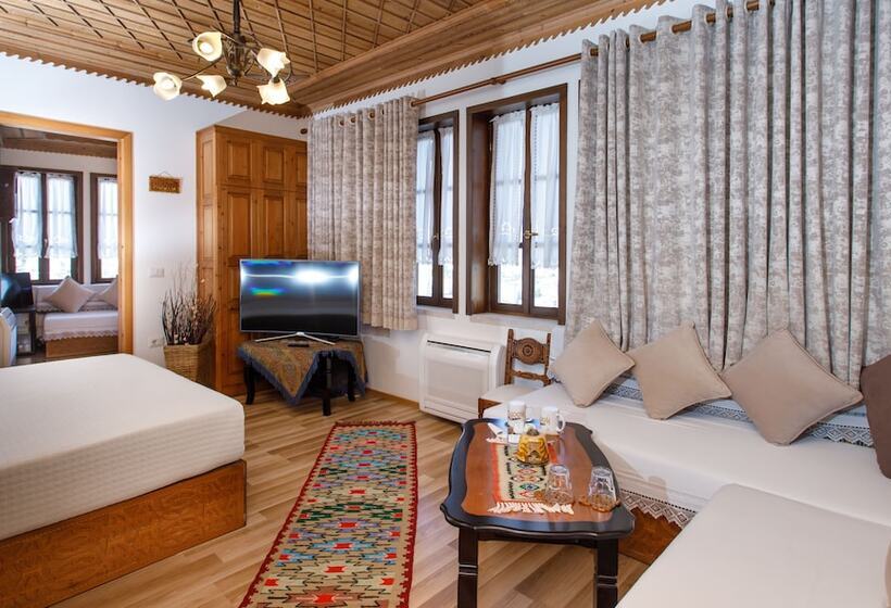 デラックススイート, Kodra