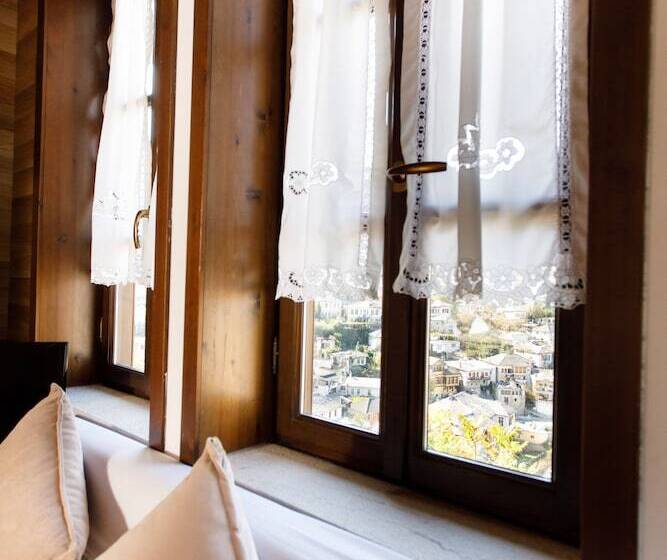 デラックススイート, Kodra