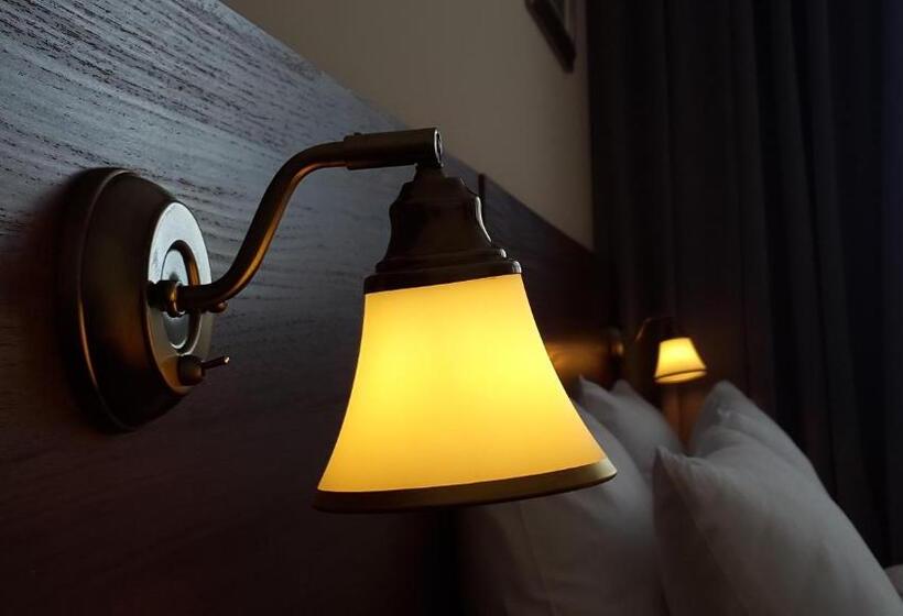 اتاق استاندارد, Monte