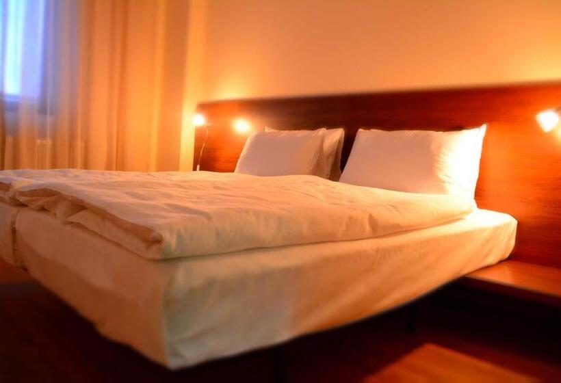 اتاق استاندارد, Monte