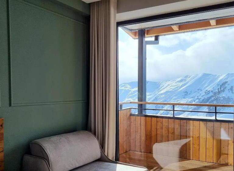 اتاق سوپریور با چشمانداز کوهستان, Monte