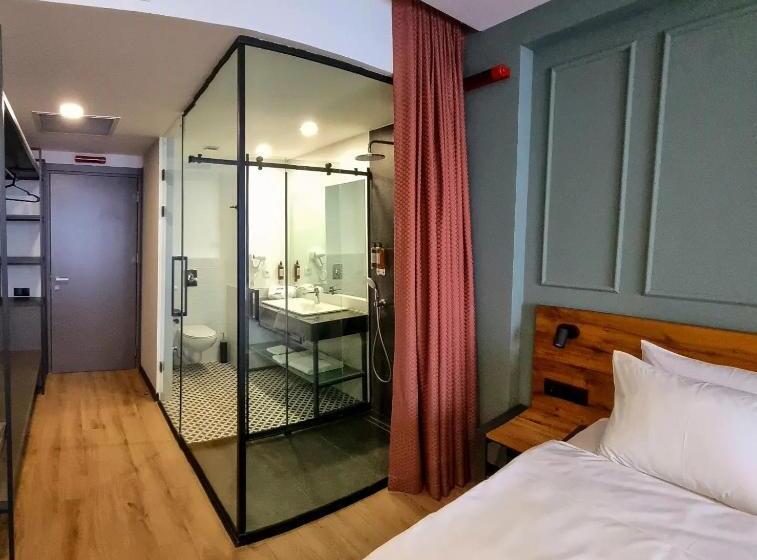 اتاق سوپریور با چشمانداز کوهستان, Monte