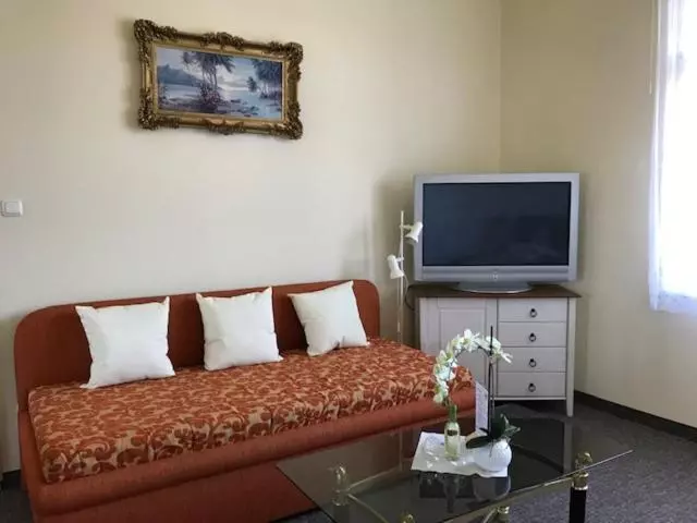 スタンダードトリプルルーム, Pension Villa Else