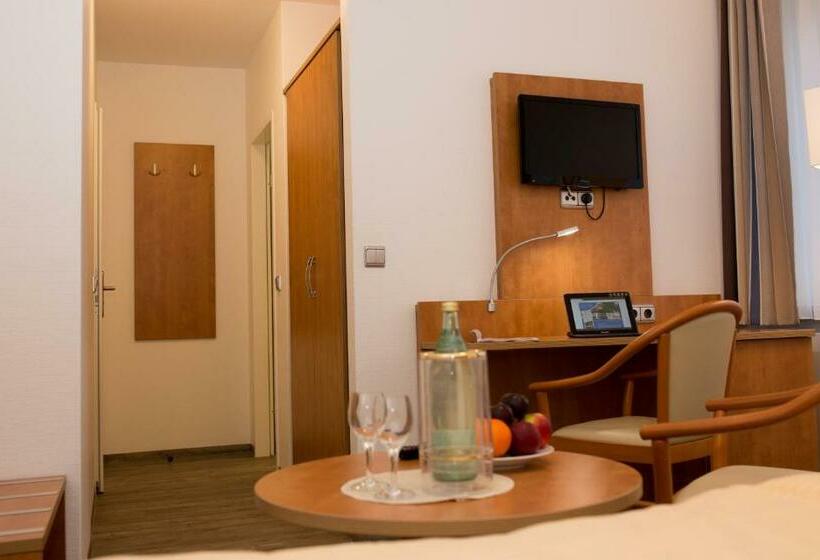 غرفة سوبيريور, Restaurant Lutkebohmert