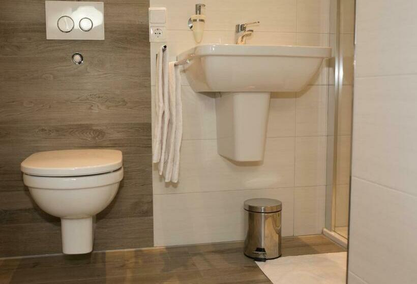 غرفة سوبيريور, Restaurant Lutkebohmert