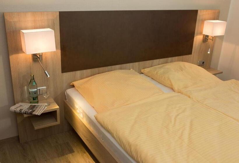 غرفة قياسية, Restaurant Lutkebohmert