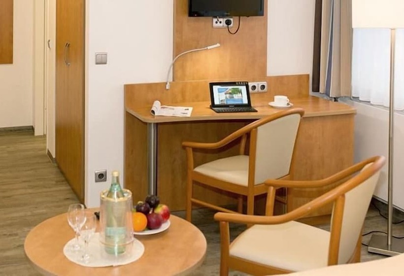 غرفة سوبيريور, Restaurant Lutkebohmert