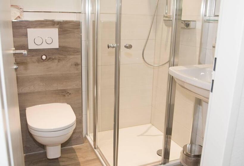 غرفة سوبيريور فردية, Restaurant Lutkebohmert