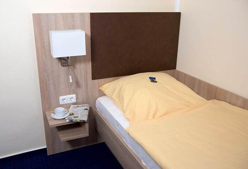 غرفة قياسية فردية, Restaurant Lutkebohmert