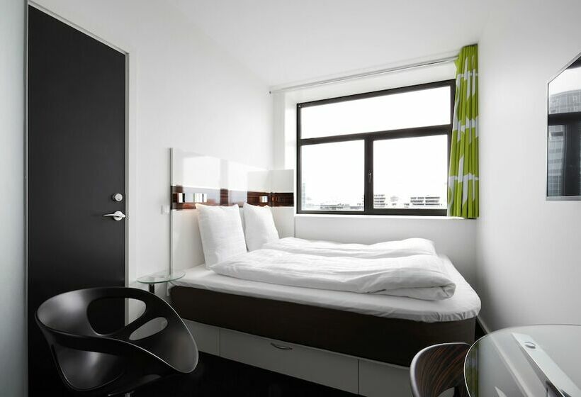 Quarto Familiar, Wakeup  Aarhus