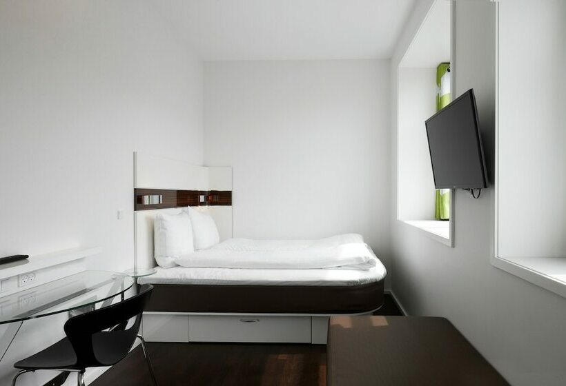 Quarto Familiar, Wakeup  Aarhus