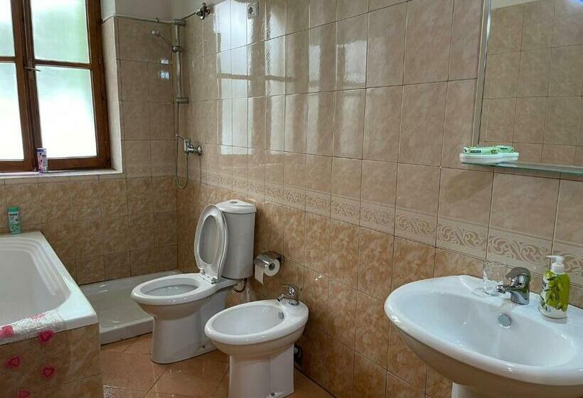 Quarto Basic, Veranda B&b