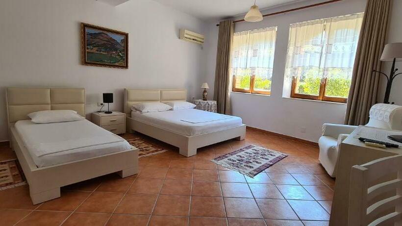 家庭间, Veranda B&b