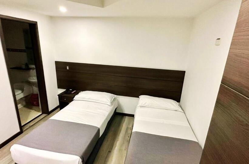 スタンダードルーム, Expo Hotel Ferial