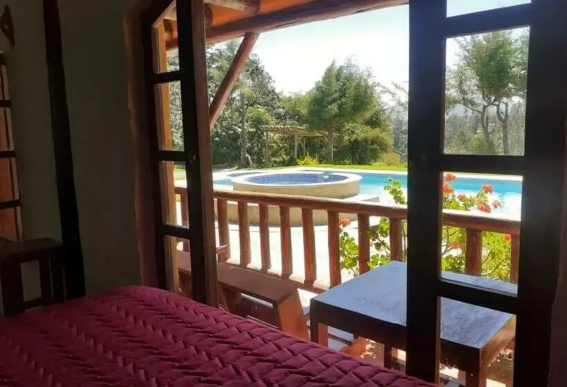تختخواب در اتاق مشترک, Hosteria Colibri Aeropuerto