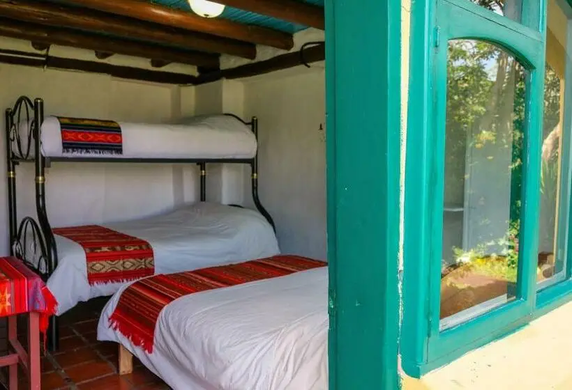 اتاق خانوادگی, Hosteria Colibri Aeropuerto