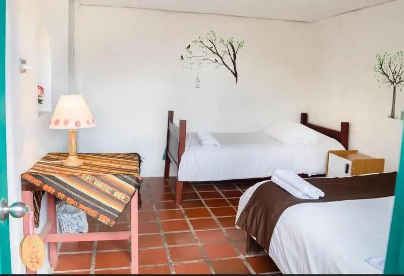 اتاق استاندارد چهار تخته, Hosteria Colibri Aeropuerto