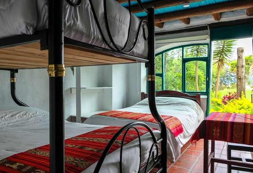 ファミリールーム, Hosteria Colibri Aeropuerto