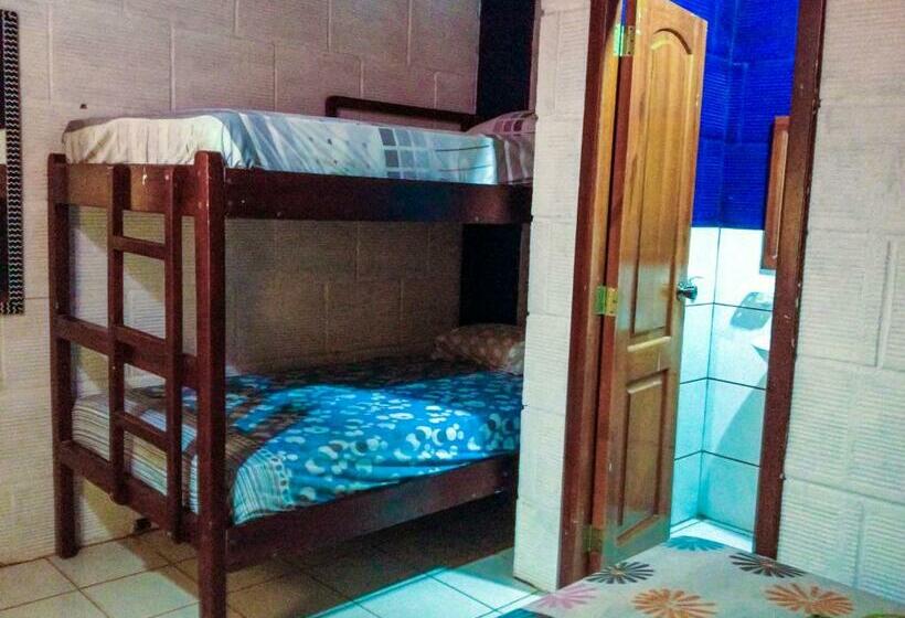 غرفة قياسية ثلاثية, Hostel El Gran Azul Olon