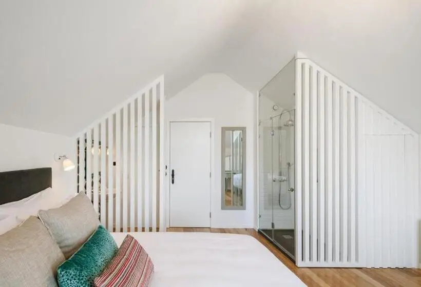 Deluxe room with river view, 1872 River House By Olivia