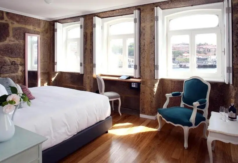 Deluxe room with river view, 1872 River House By Olivia