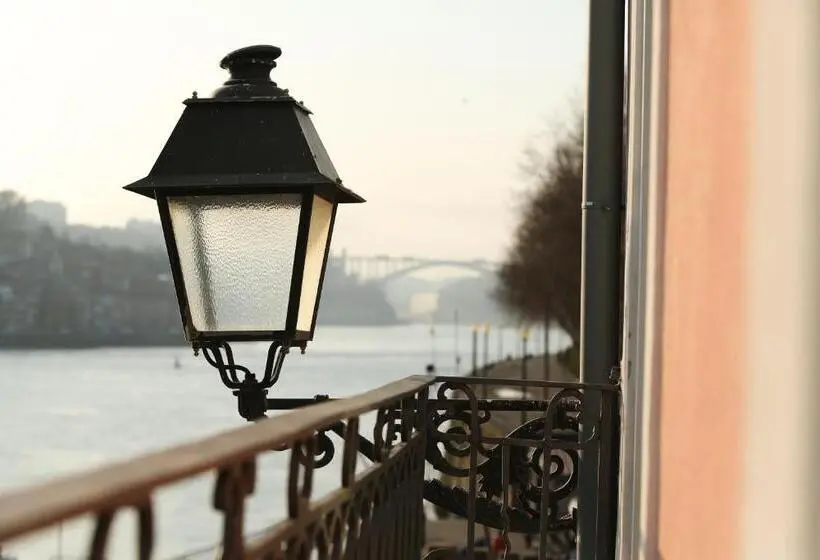 Deluxe room with river view, 1872 River House By Olivia