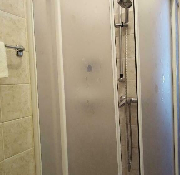 اتاق استاندارد چهار تخته, Albergo Giovanni Da Verrazzano