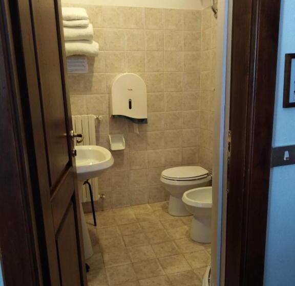 اتاق استاندارد سه نفره, Albergo Giovanni Da Verrazzano