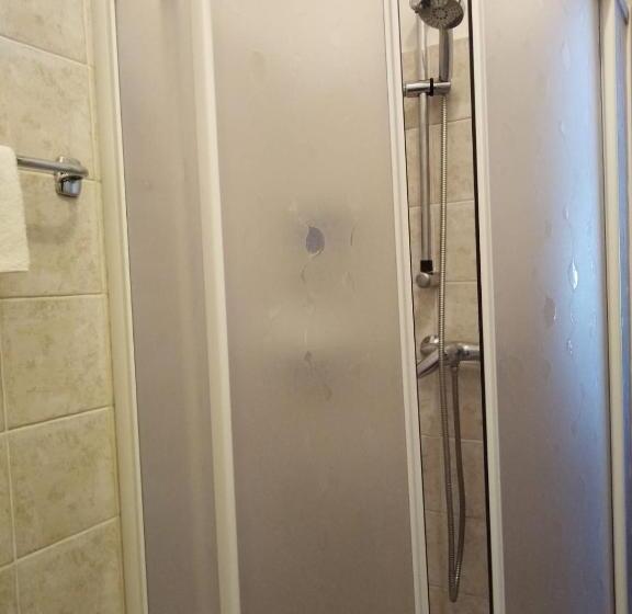 اتاق لوکس, Albergo Giovanni Da Verrazzano