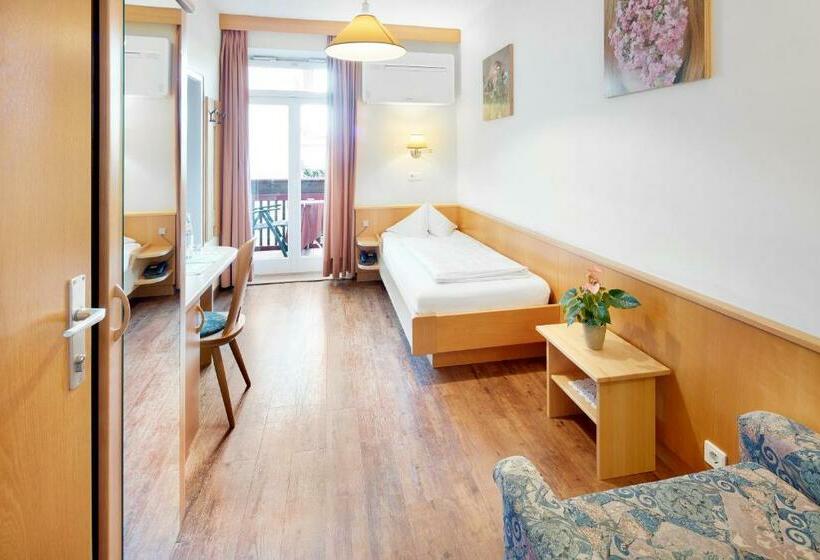 Номер Стандарт Индивидуальный с Балконом, Angerburg Blumen