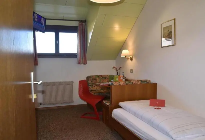 Economy Yhden Hengen Huone, Angerburg Blumen
