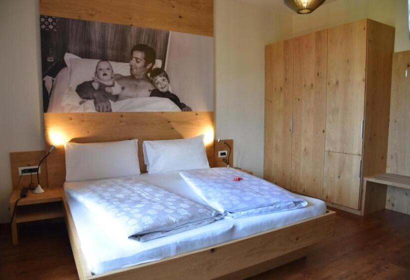 스탠다드 발코니 룸, Angerburg Blumen