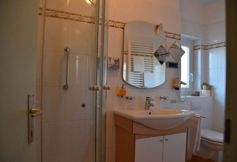 디럭스 룸 가든 전망, Angerburg Blumen