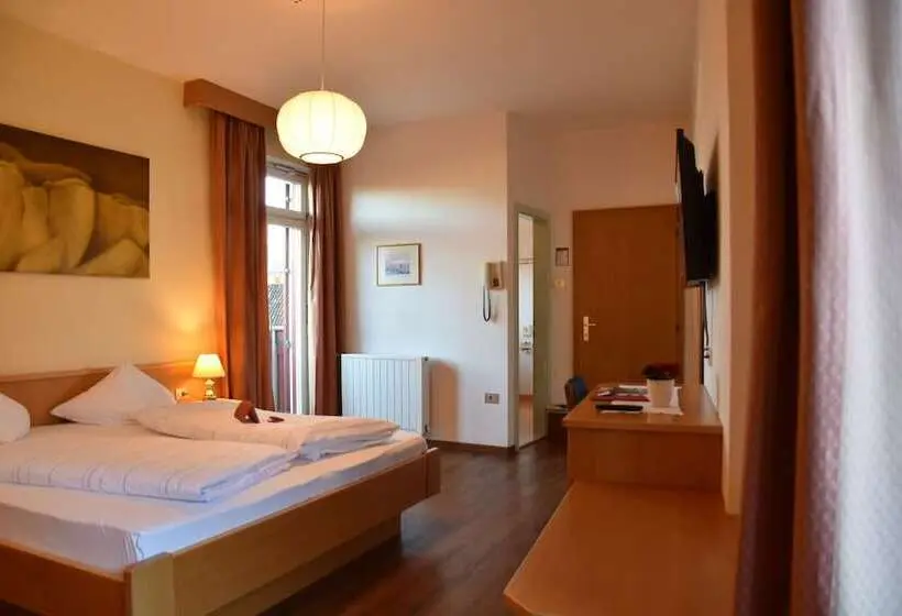 Deluxe-huone Puutarhanäkymä, Angerburg Blumen